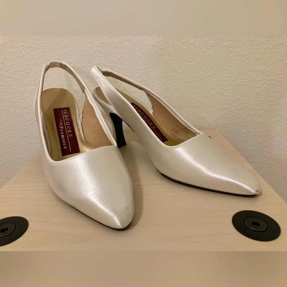 Peacocks Premier Ivory Slingback Heels - Picture 2 of 10